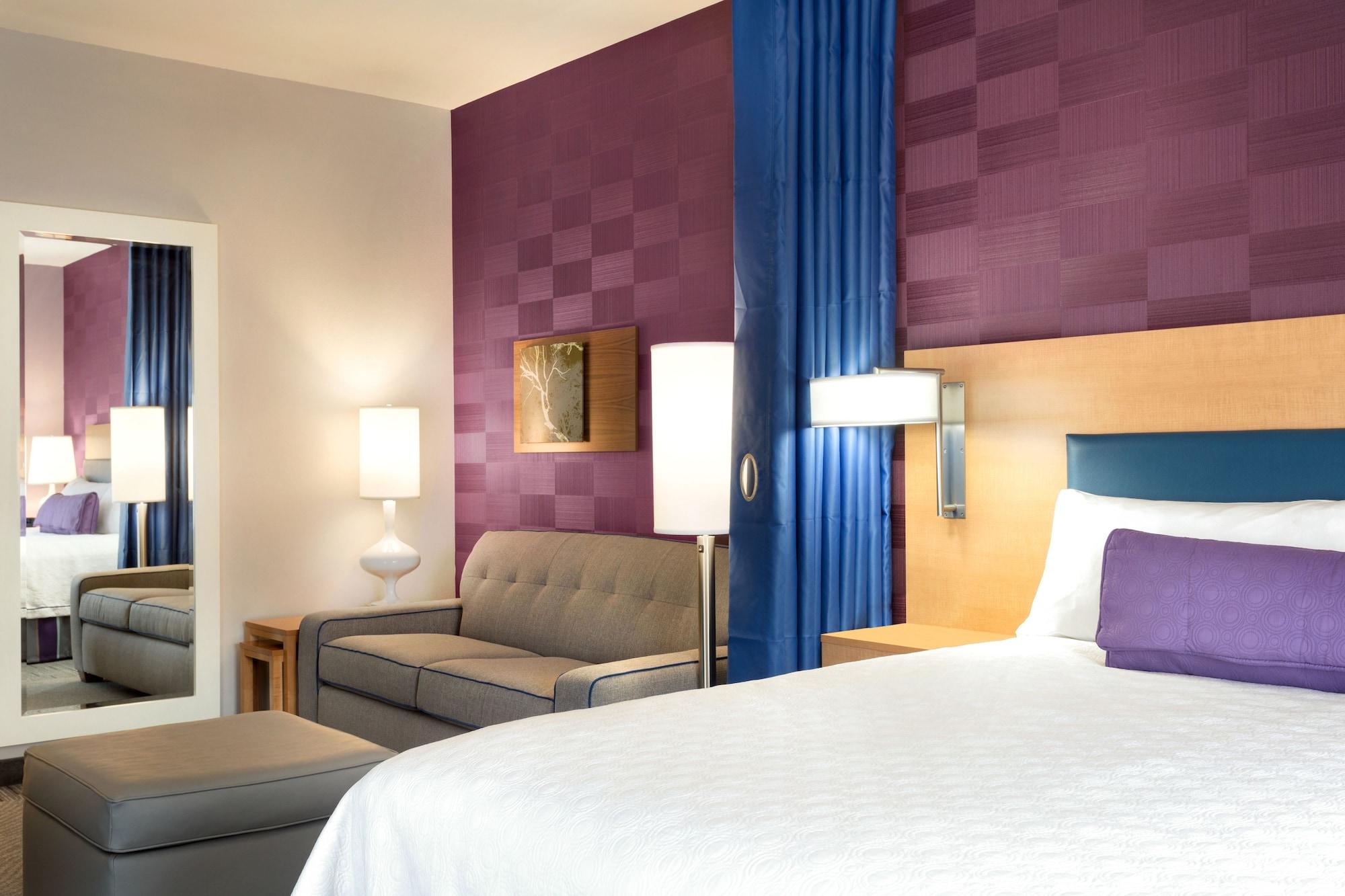Home2 Suites By Hilton Greenville Downtown Екстер'єр фото