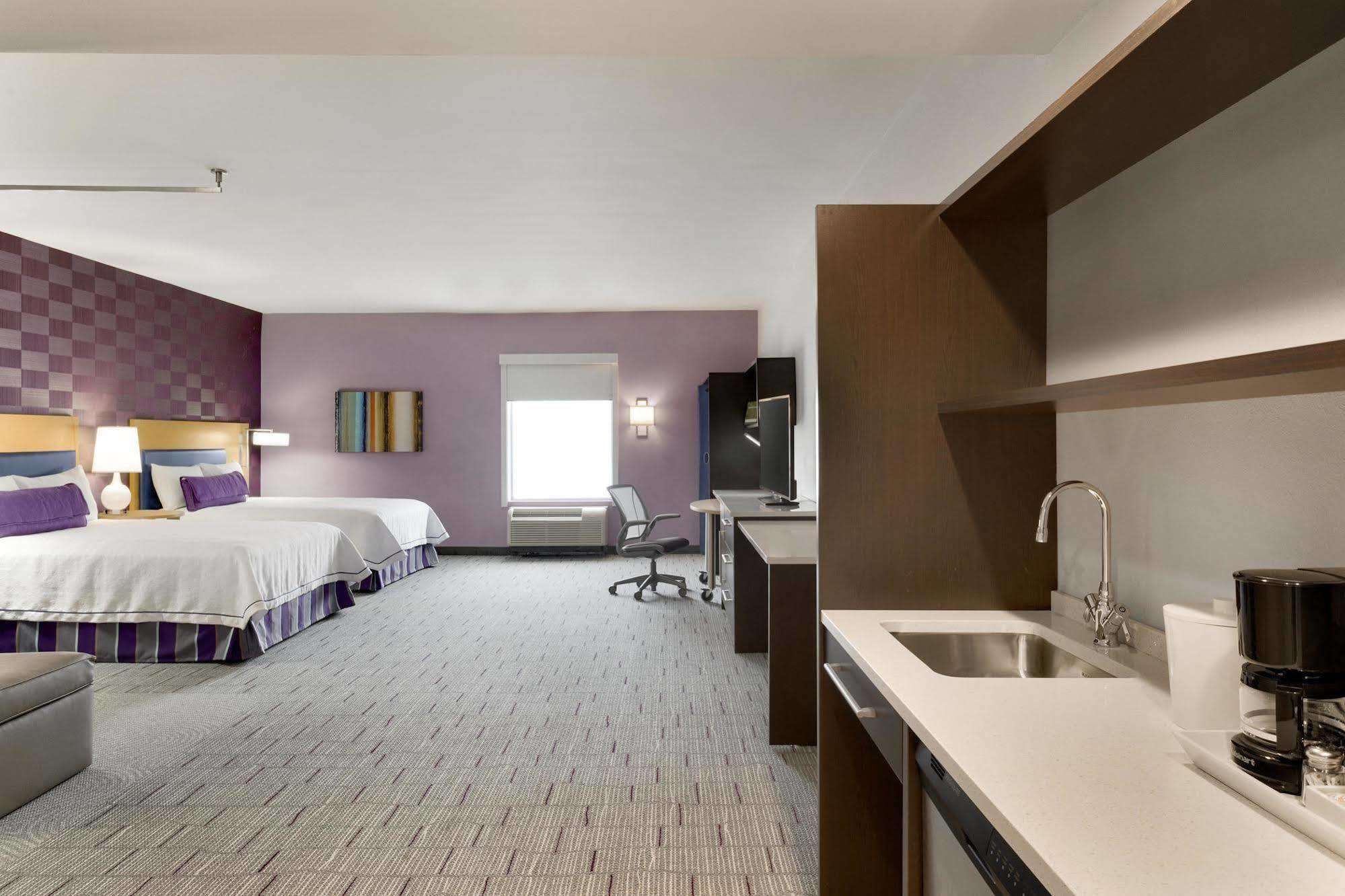 Home2 Suites By Hilton Greenville Downtown Екстер'єр фото
